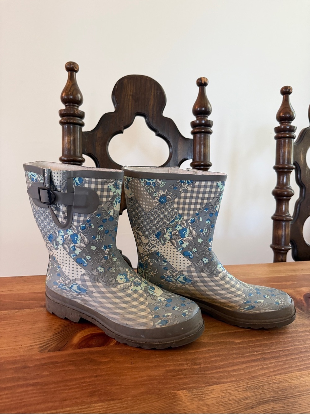 Gray & Blue Floral Patchwork Rain Boots Western Chief size 9